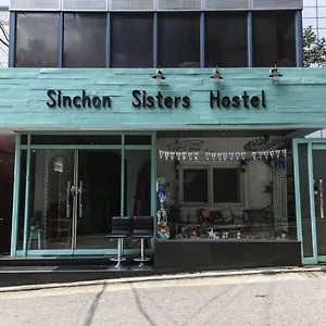  Hostel Sinchon Sisters